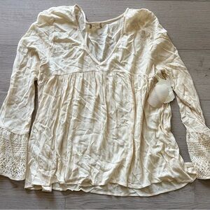 Women's Altar'd State Top with Lace Sleeves Daisy Fairy Boho XL NWT NEW